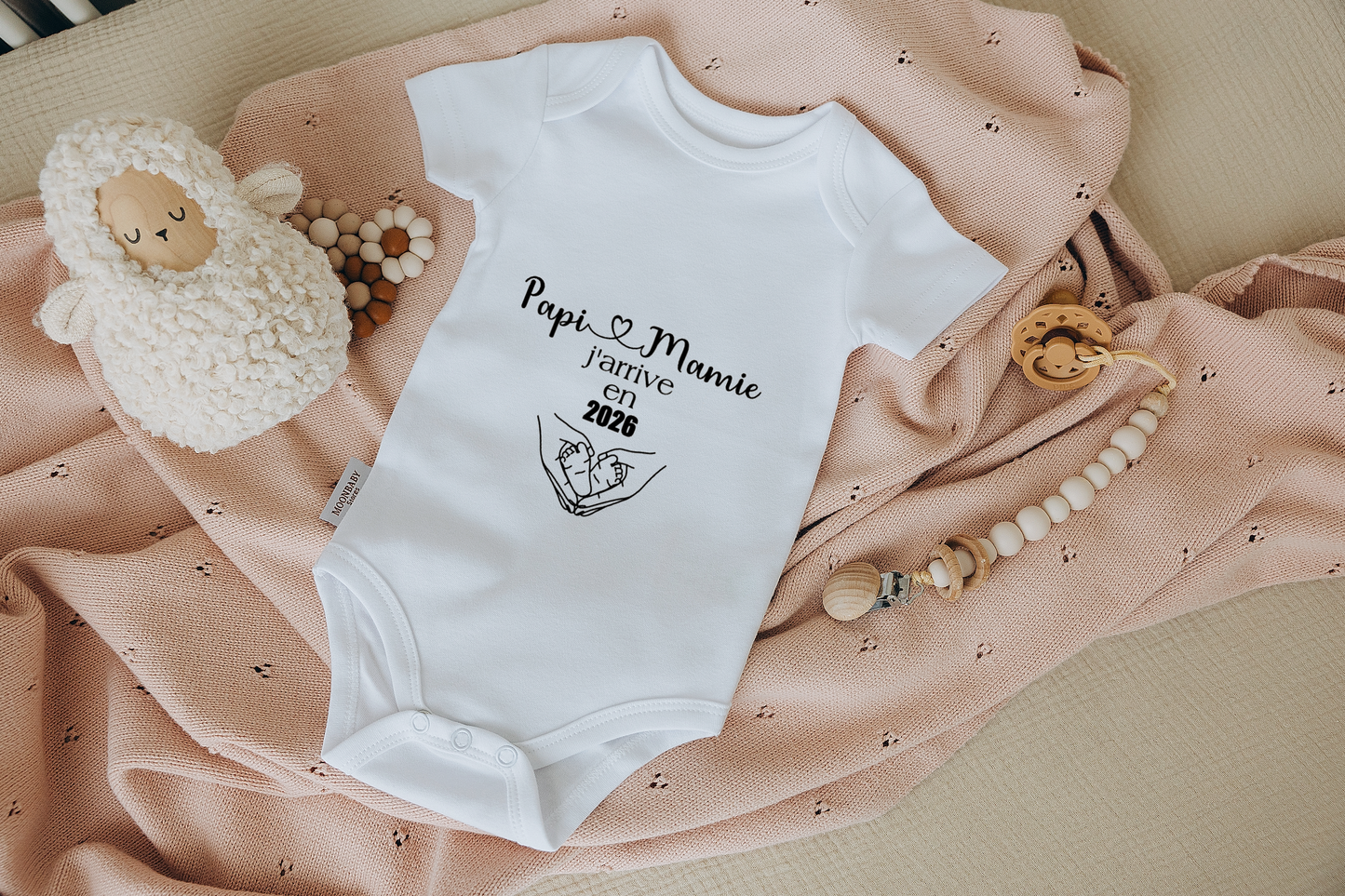 " Papi Mamie J'arrive en 2026 " body annonce grossesse